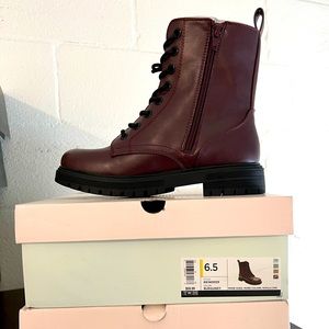 SO Reindeer Women’s Combat Boots